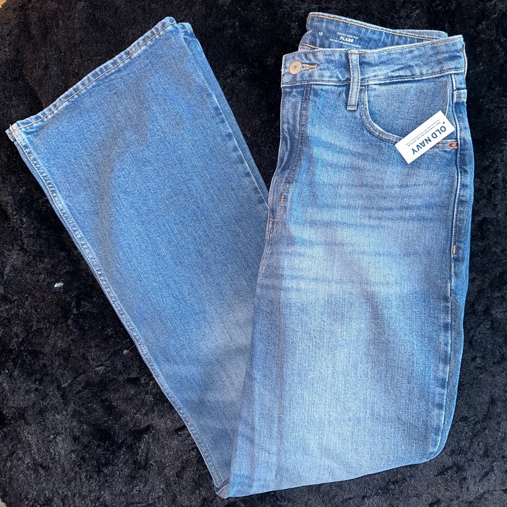 Old Navy / Flare Jeans / Size U.S. 12